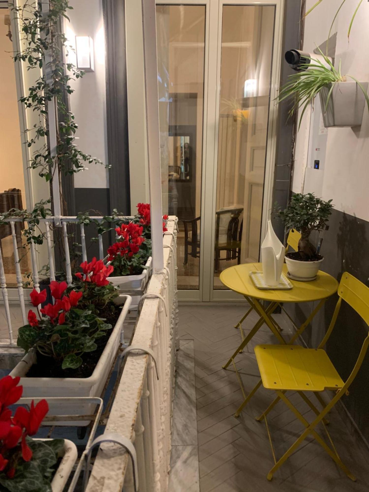 Casa Orlanda Apartment เนเปิลส์ ภายนอก รูปภาพ